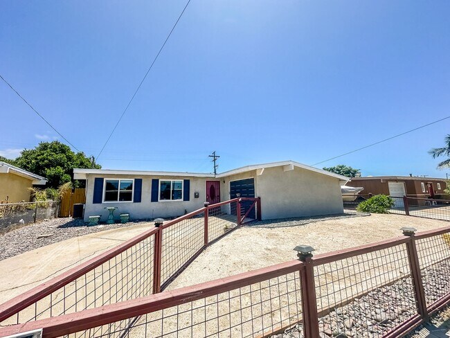 Building Photo - SD: Spacious 4BD/2BA Home in Imperial Beach with Large Yard, Turf Backyard & Attached Garage