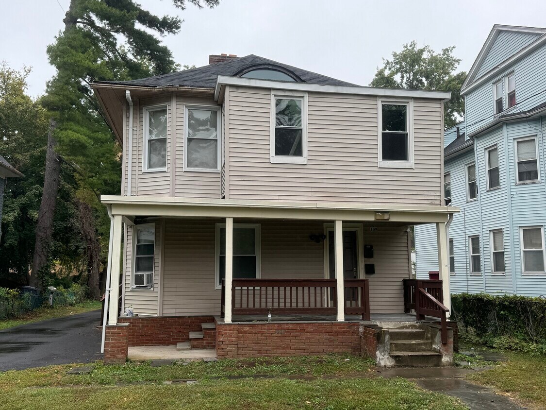 Primary Photo - 189 Vine St