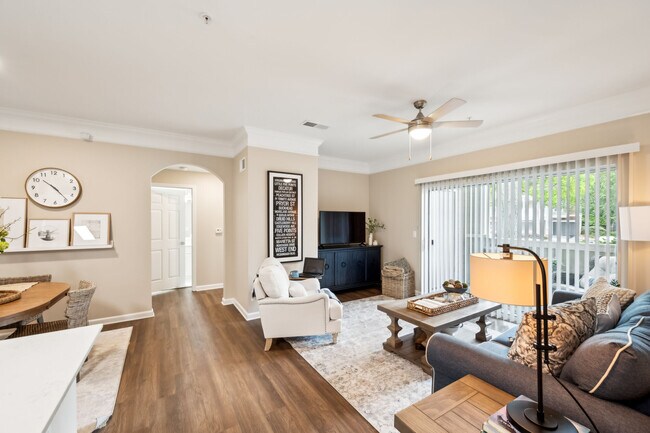 Foto del edificio - UPGRADED The Preserve at Legacy Park