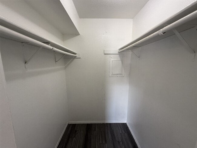 Building Photo - 12643 Ashford Meadow Dr