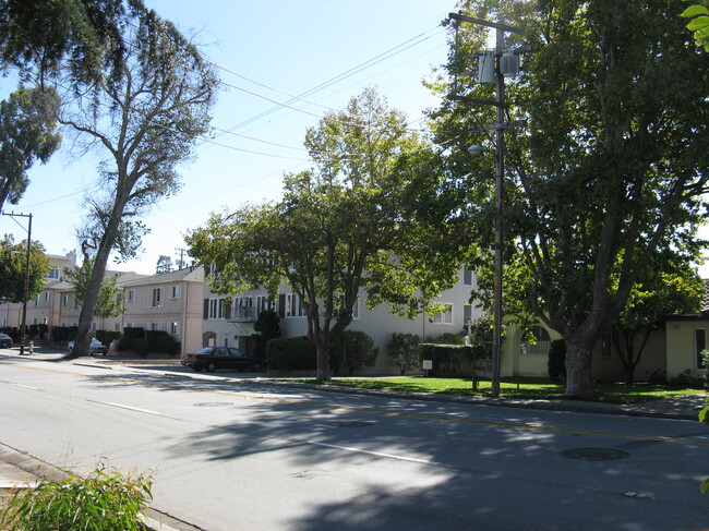 Building Front - 1231 El Camino Real