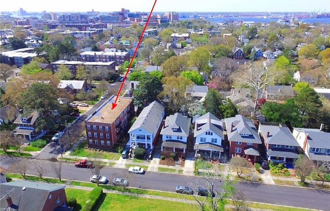 Photo - 1415 Leigh St Apartment