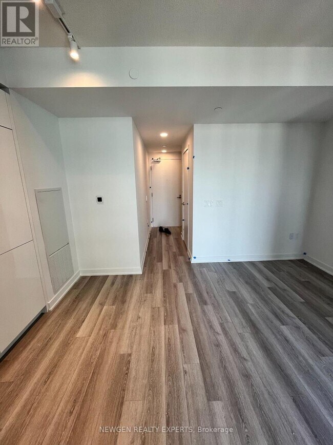 Photo du bâtiment - 238-2238 Simcoe St