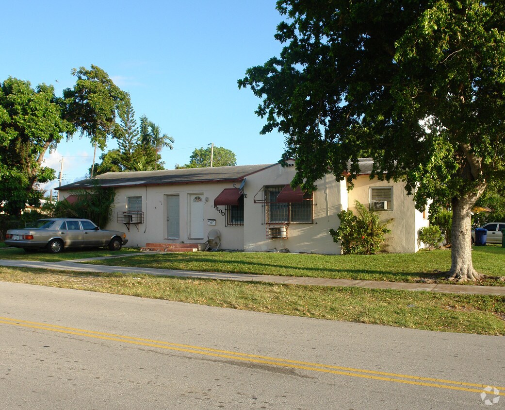 Foto del edificio - 11100 NE 13th Ave