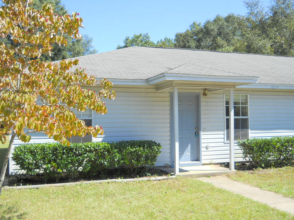 Primary Photo - 363 Brackin St