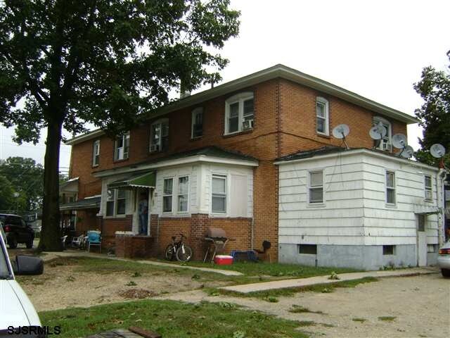 Building Photo - 109 S West Blvd