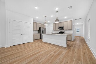 Building Photo - 8230 Blue Shell Ln