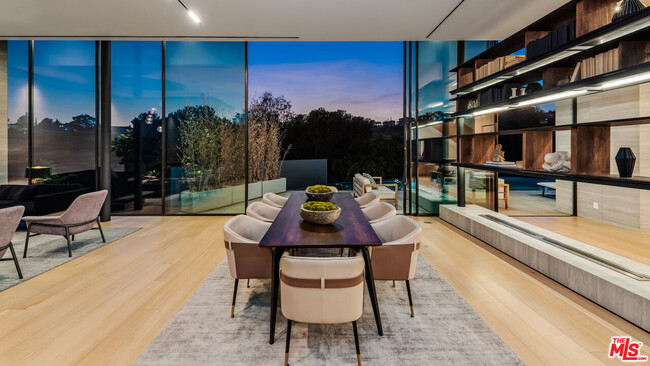 Building Photo - 9322 Hazen Dr
