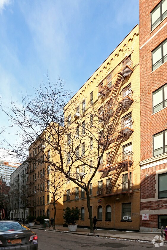 Primary Photo - 427 W 51st St