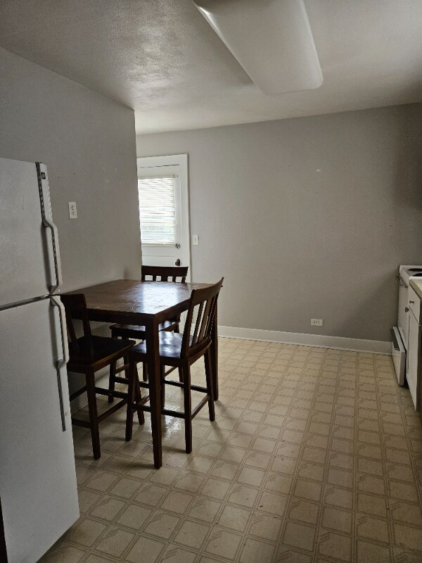 Foto del edificio - 421 Western Ave