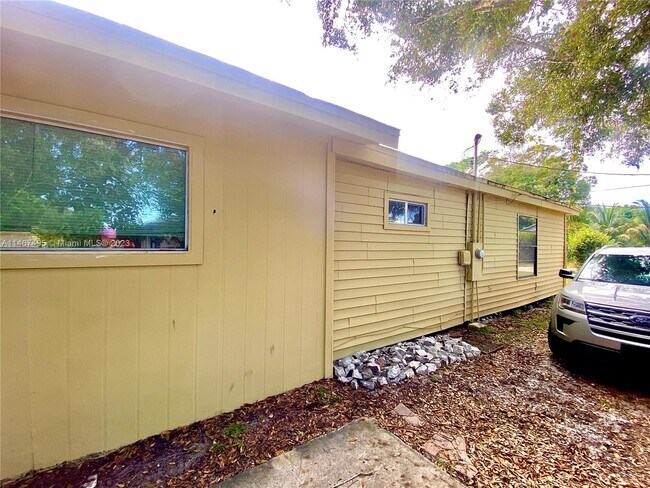 Foto del edificio - 1502 S 27th St