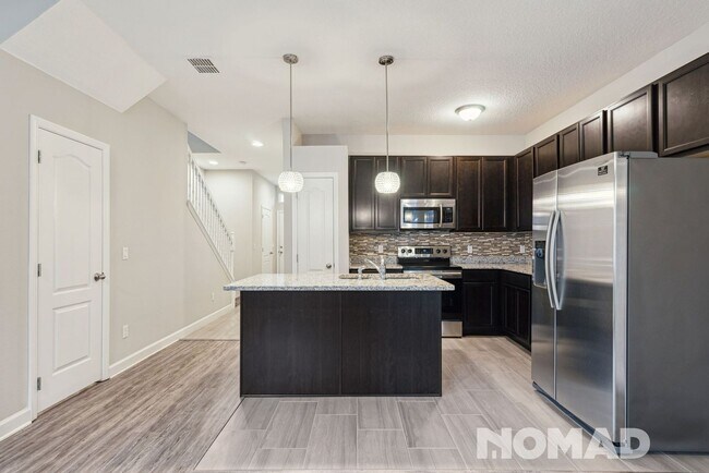 Foto del edificio - Charming 3BR Townhome in Winter Park