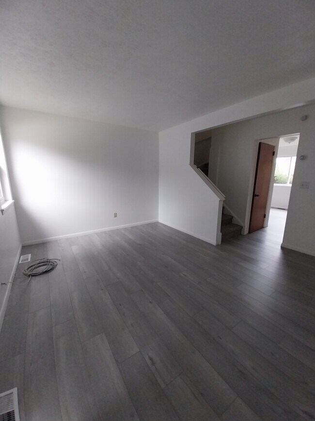 Foto del edificio - 242 E Prospect St
