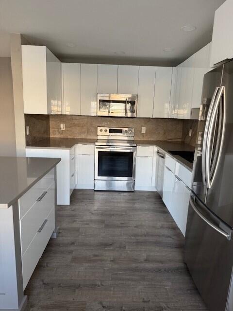 Building Photo - 414 Brittany Dr