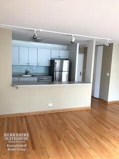 Building Photo - 33 E Cedar St