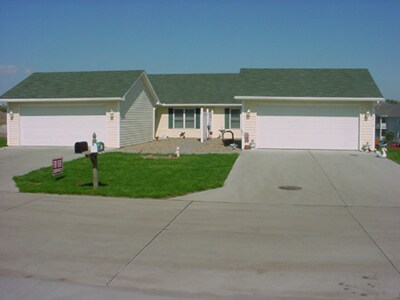 Foto principal - 1841 Cypress Dr