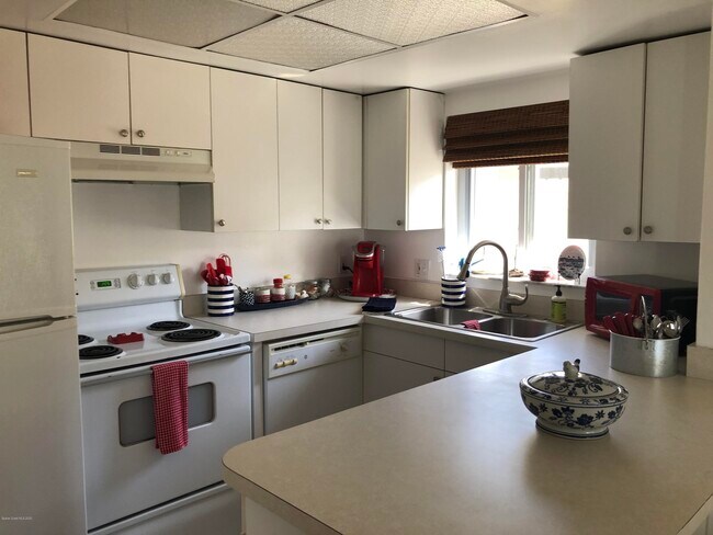 Foto del edificio - 303 Woodland Ave