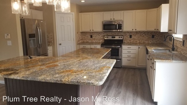 Building Photo - 2275 Ross Estates Dr