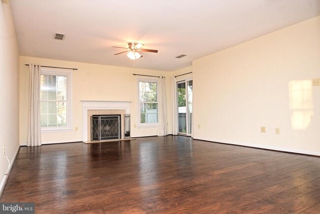 Building Photo - 1436 Church Hill Pl