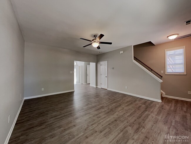 Foto del edificio - 2820 Oasis Ln