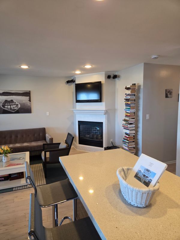 Building Photo - 42 Oceanview Ave