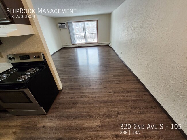 Foto del edificio - 320 2nd Ave S