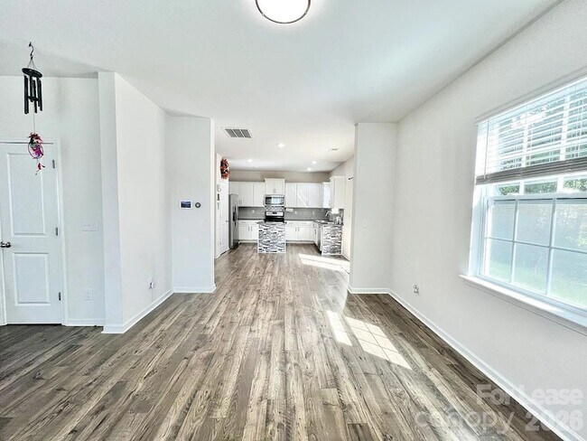 Foto del edificio - 6217 Ahoskie Dr