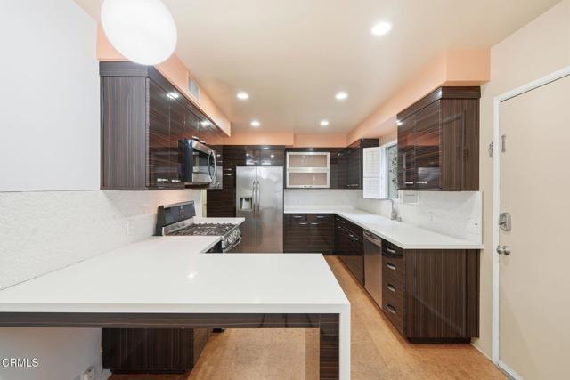 Building Photo - 313 S Orange Grove Blvd