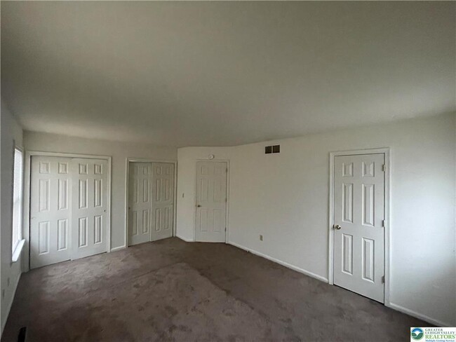 Building Photo - 318 Mickley Rd