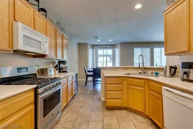 Building Photo - 9540 Parker Springs Ct