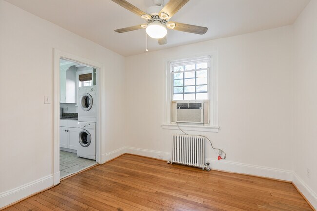 Foto del edificio - 4007 Cutshaw Ave