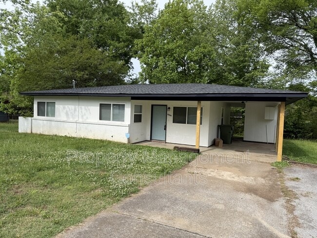 Foto del edificio - 2200 Norwood Dr NW