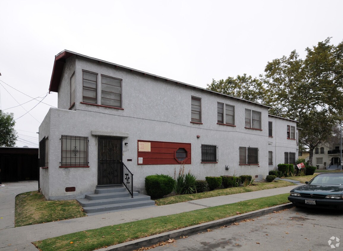 Building Photo - 4331-4335 8th Ave