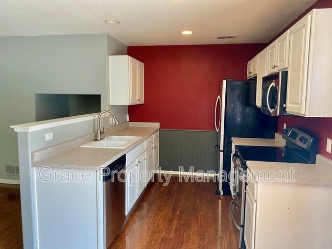Building Photo - 4623 S Simms Ct