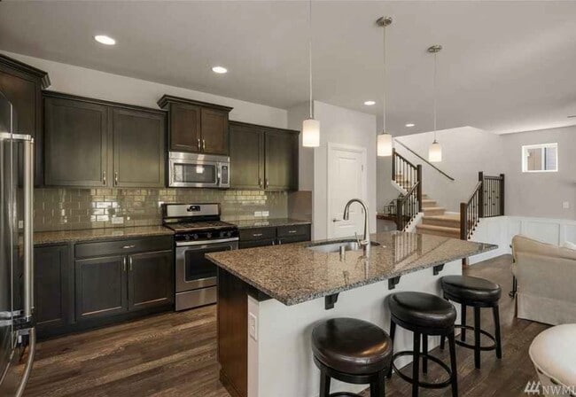 Kitchen - 2208 Cady Dr