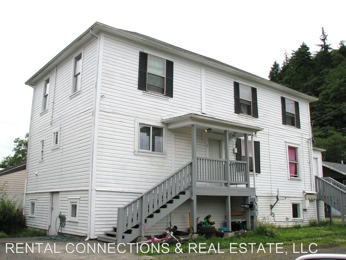 111 Cottage Way, Aberdeen, WA 98520 Condo for Rent in Aberdeen, WA