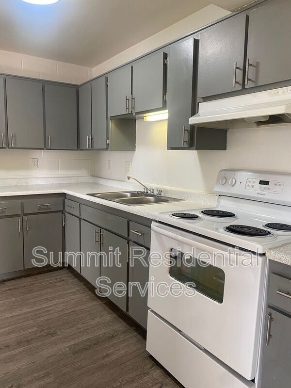Foto del edificio - 2230 E Fort Lowell Rd