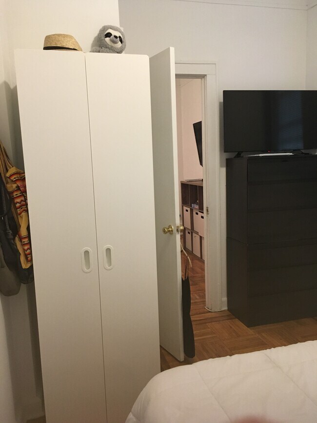 2 - 410 Washington St