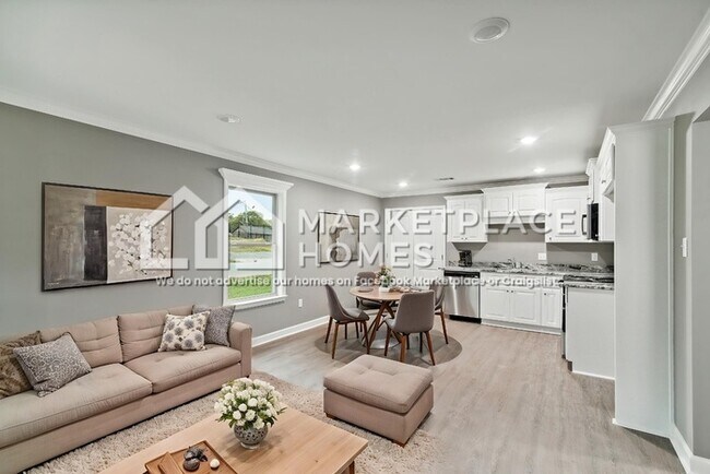 Foto del edificio - 823 W 20th St