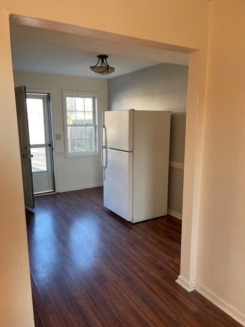 Foto del edificio - 745 Ridgeview Dr