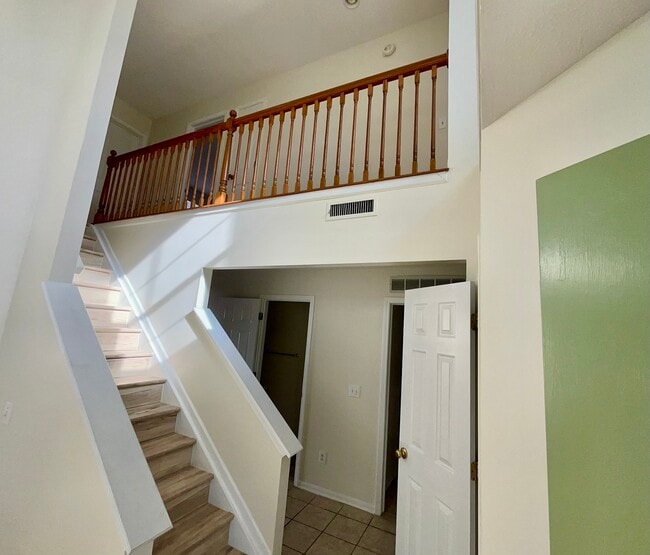 Building Photo - 506 Beals St