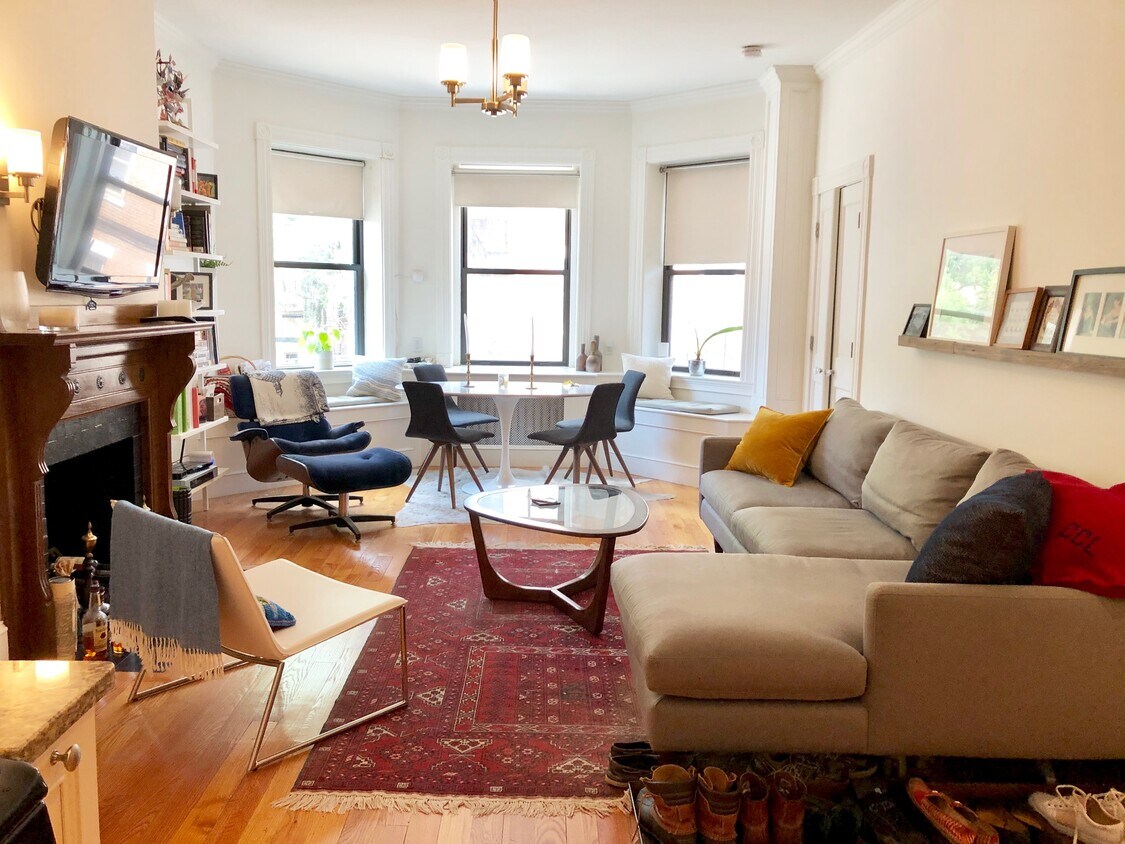 Foto principal - 247 Newbury St