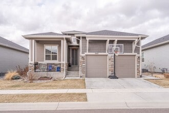 Building Photo - Gorgeous 3 Bed 3 Bath House in Ketcher Farm!