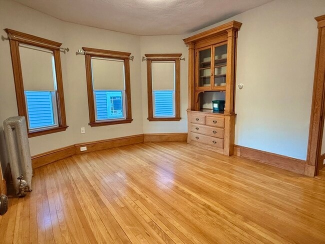 Building Photo - 267 Boston Ave