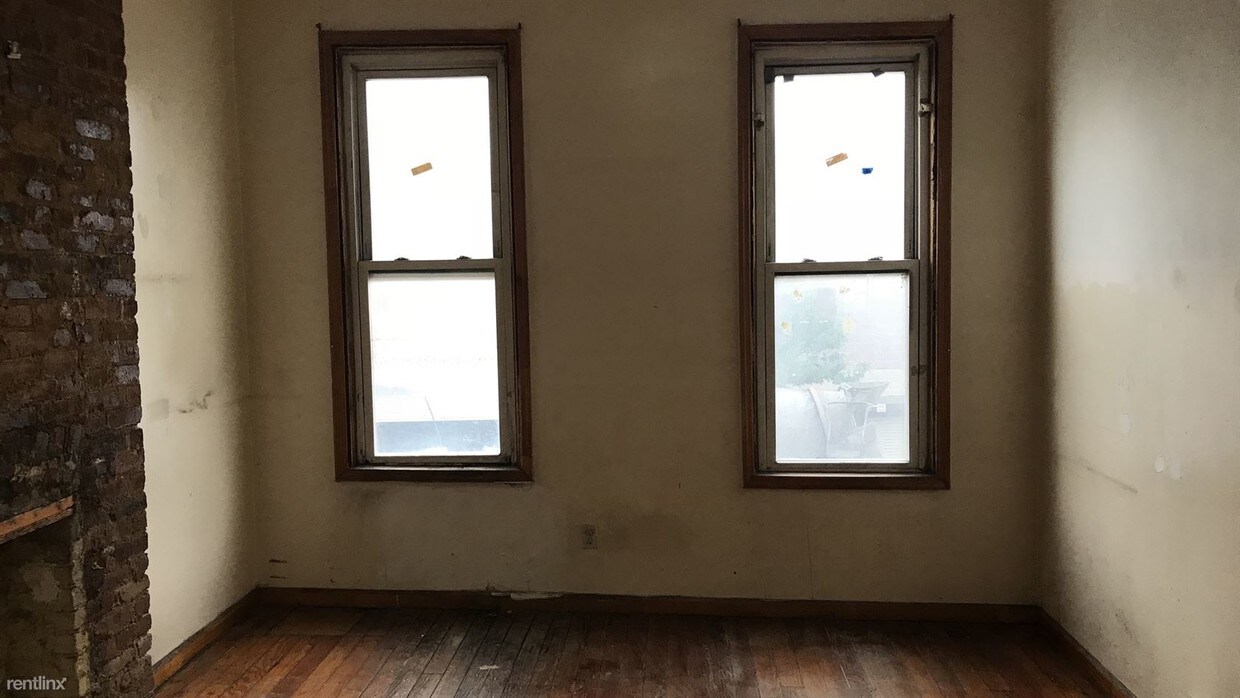 Primary Photo - 2 br, 1 bath Apartment - 53 Morgan Ave Apt 2L