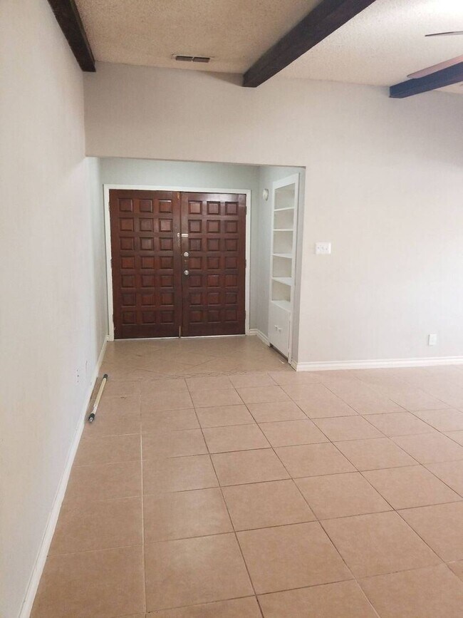 Foto del edificio - 3 br, 2 bath House - 6831 Forest Meadow