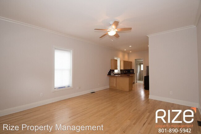 Foto del edificio - 2 br, 1 bath House - 232 W 700 N