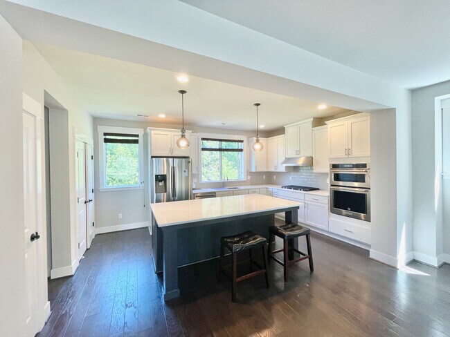 Foto del edificio - 18529 46th Ave SE