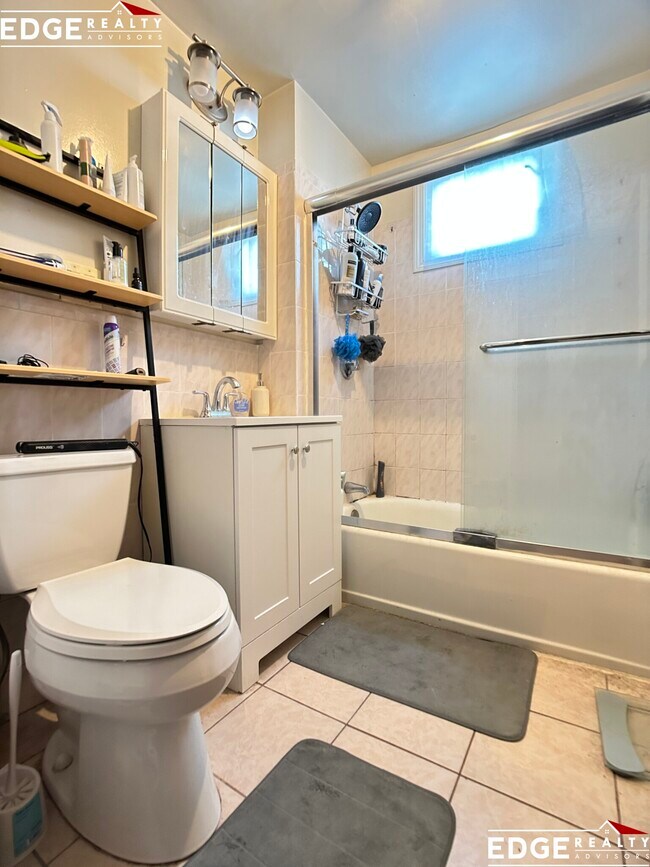 Foto del edificio - 550 Washington St