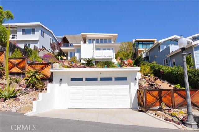 Building Photo - 795 Coast View Dr